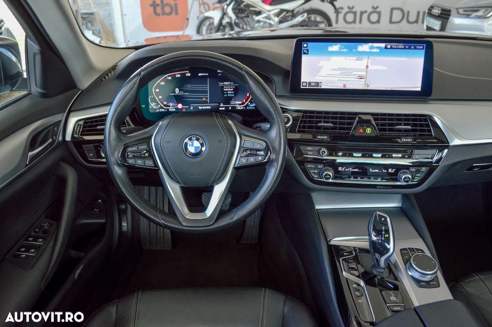 BMW Seria 5 520e Aut. Luxury Line - 38