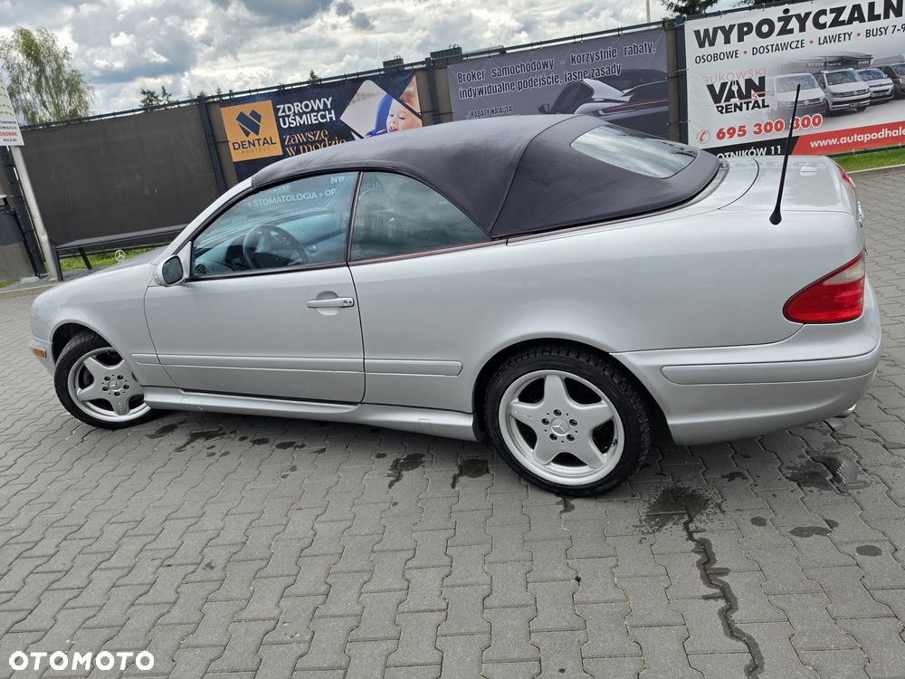 Mercedes-Benz CLK - 10