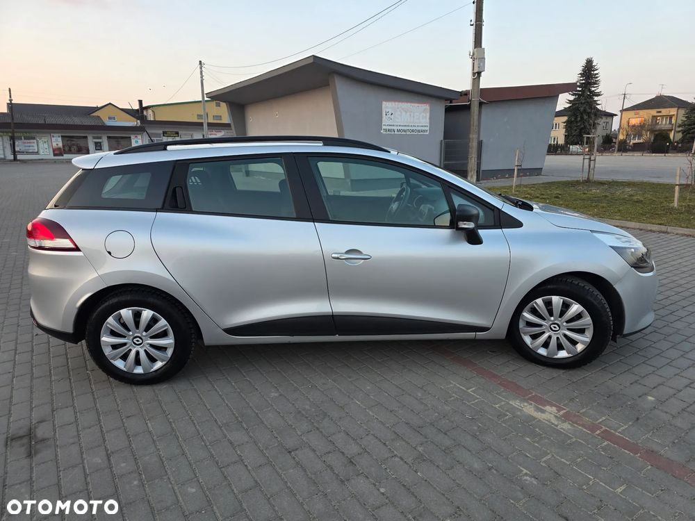 Renault Clio 1.2 16V 75 Expression - 6