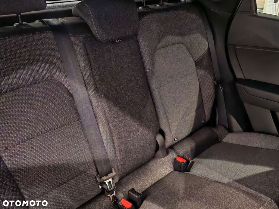 Renault Captur 1.3 TCe mHEV Techno EDC - 12