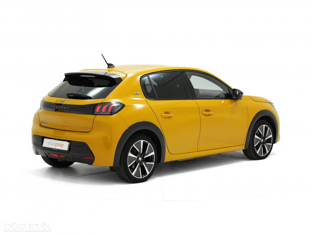 Peugeot e-208 50 kWh GT - 2