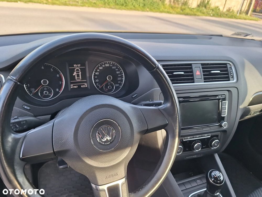 Volkswagen Jetta 1.2 TSI Comfortline Perfectline - 11