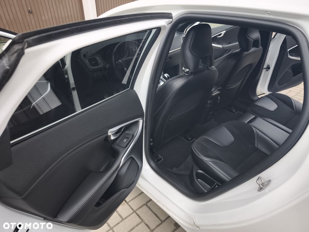 Volvo V40 D4 RDesign - 19