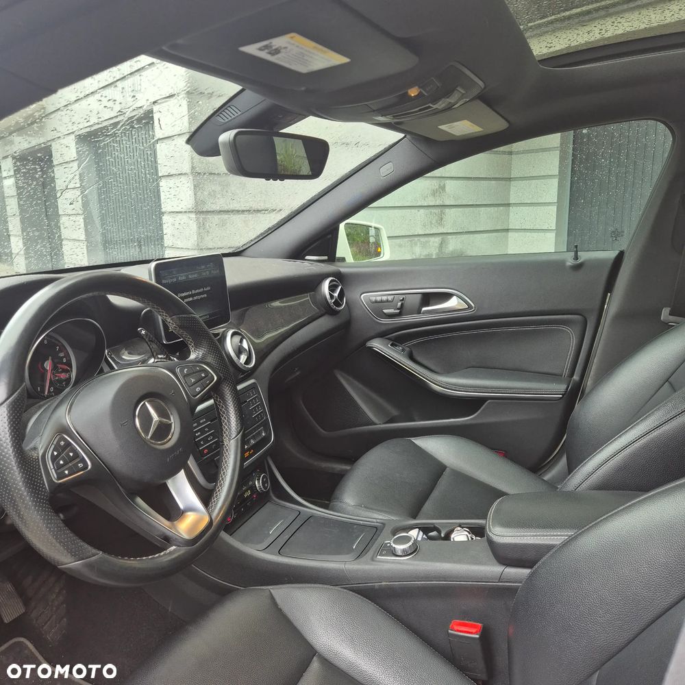 Mercedes-Benz CLA 250 7G-DCT - 5