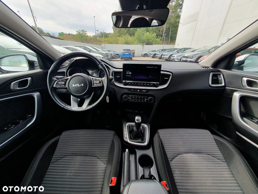Kia Ceed 1.5 T-GDI M - 28