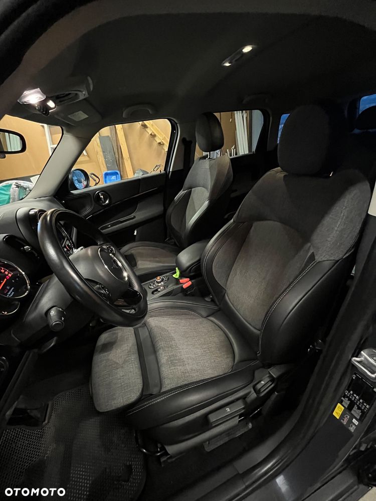 MINI Countryman Cooper SE ALL4 - 5