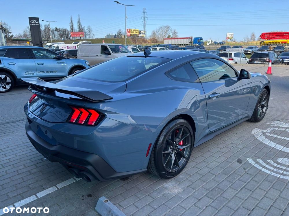 Ford Mustang - 7