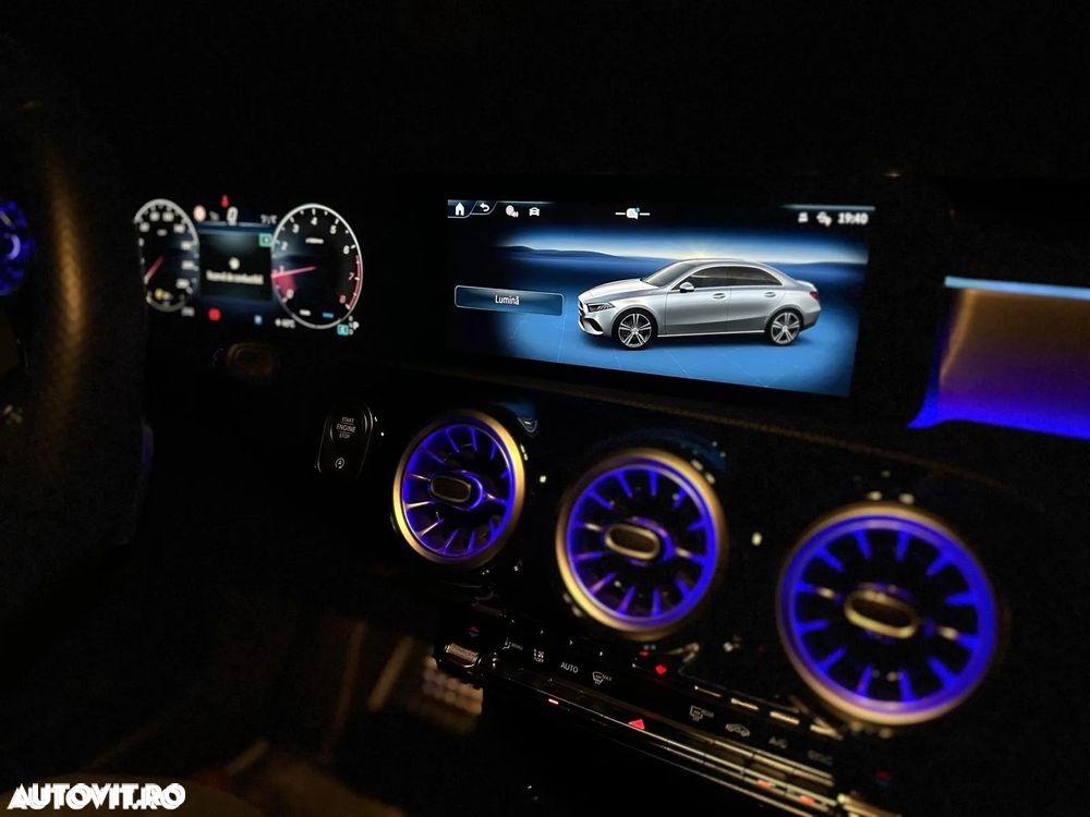 Mercedes-Benz A 200 - 18