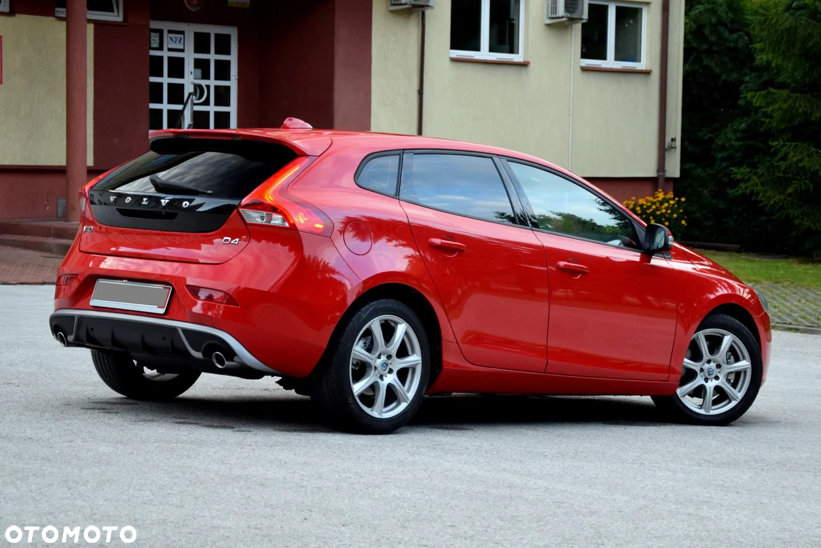 Volvo V40 D4 Momentum - 4