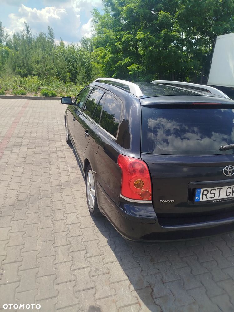 Toyota Avensis 2.0 D-4D Terra - 6