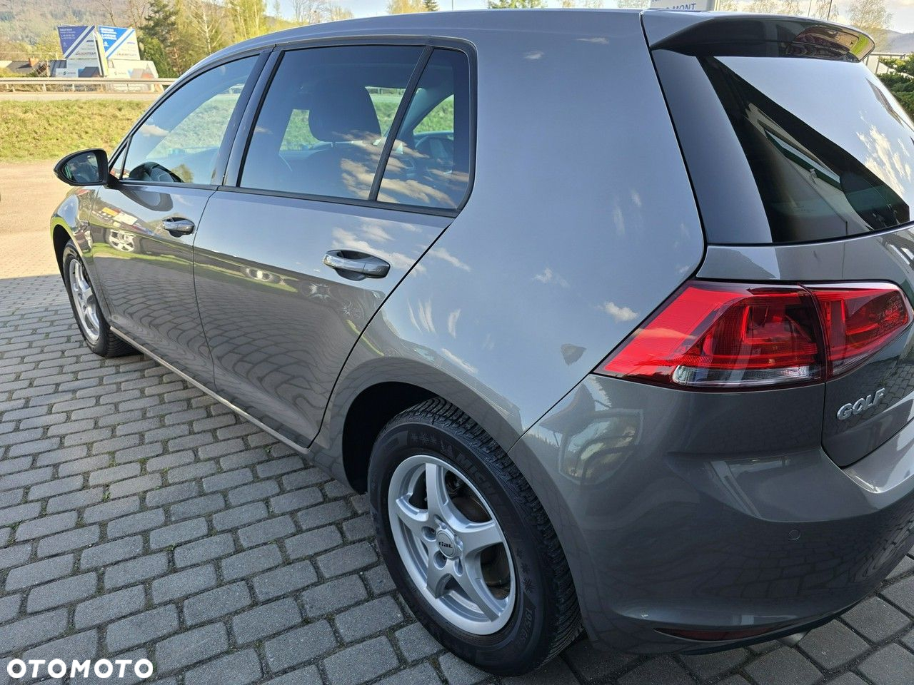 Volkswagen Golf 1.2 TSI BlueMotion Technology Lounge - 5
