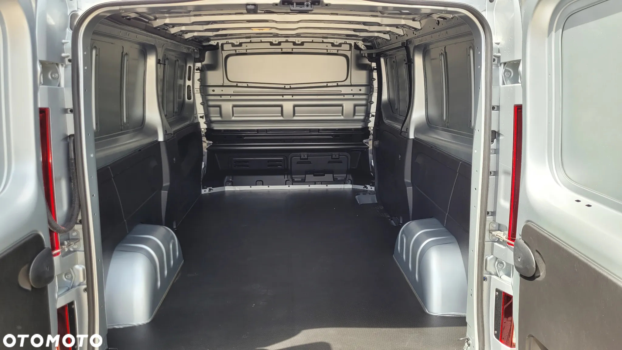 Renault Trafic - 6