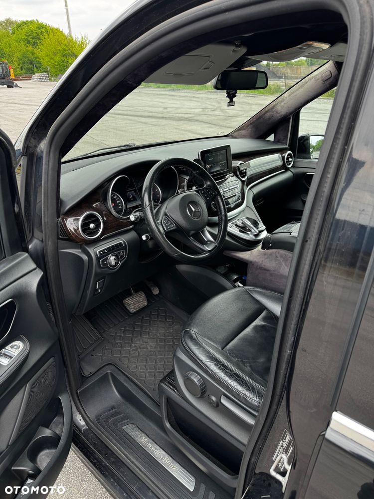 Mercedes-Benz Klasa V 220 CDI Avantgarde 7G-Tronic (d³ugi) - 23