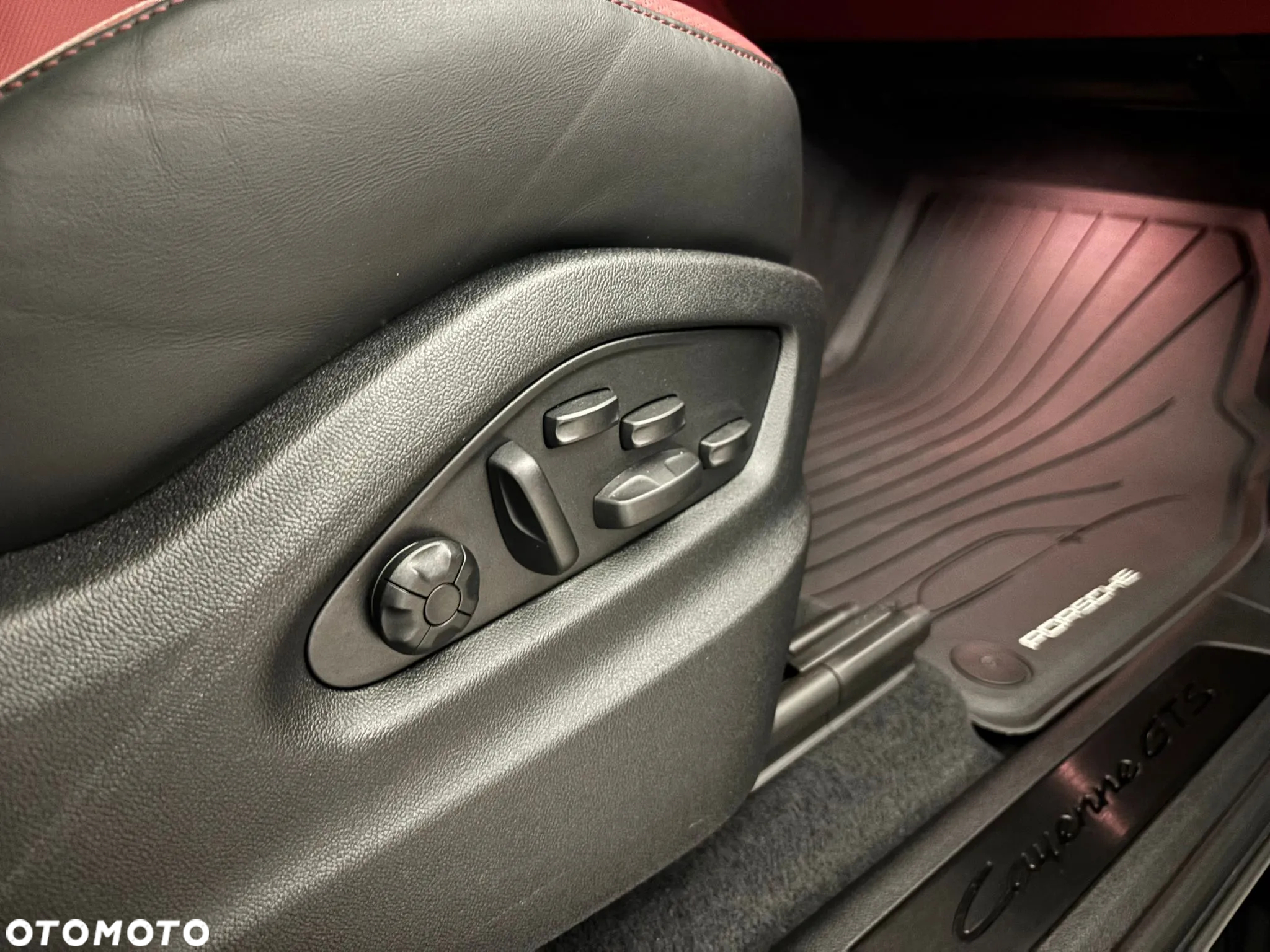 Porsche Cayenne Coupe GTS - 23