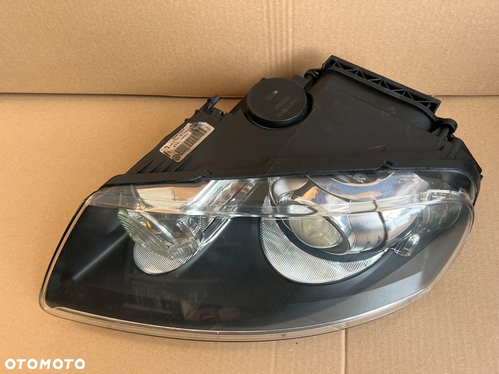 VW TOUAREG PRZEDNIA LEWA LAMPA 7l6941015CM