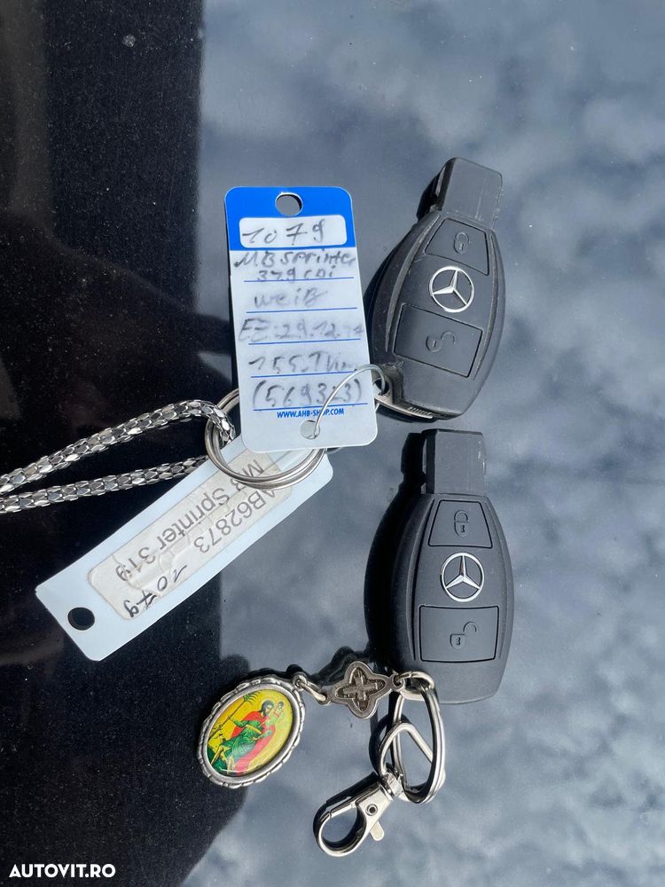 Mercedes-Benz Sprinter 319 CDI - 12