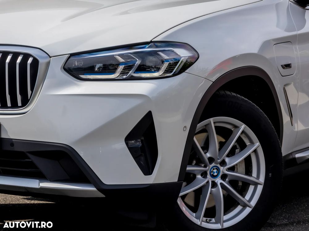 BMW X3 xDrive30e AT PHEV - 11