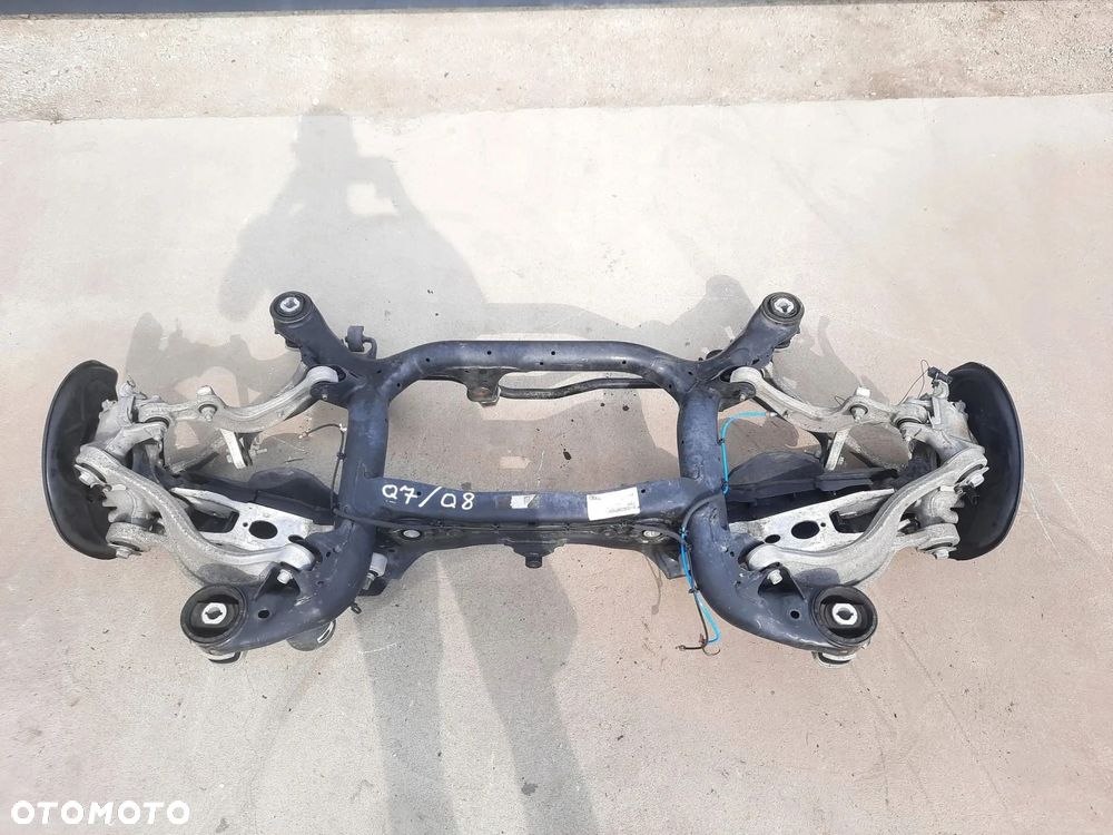 ZAWIESZENIE TYŁ TYLNE WÓZEK BELKA AUDI Q8 SQ8 Q7 OŚ SKRĘTNA 4M0500025 - 1