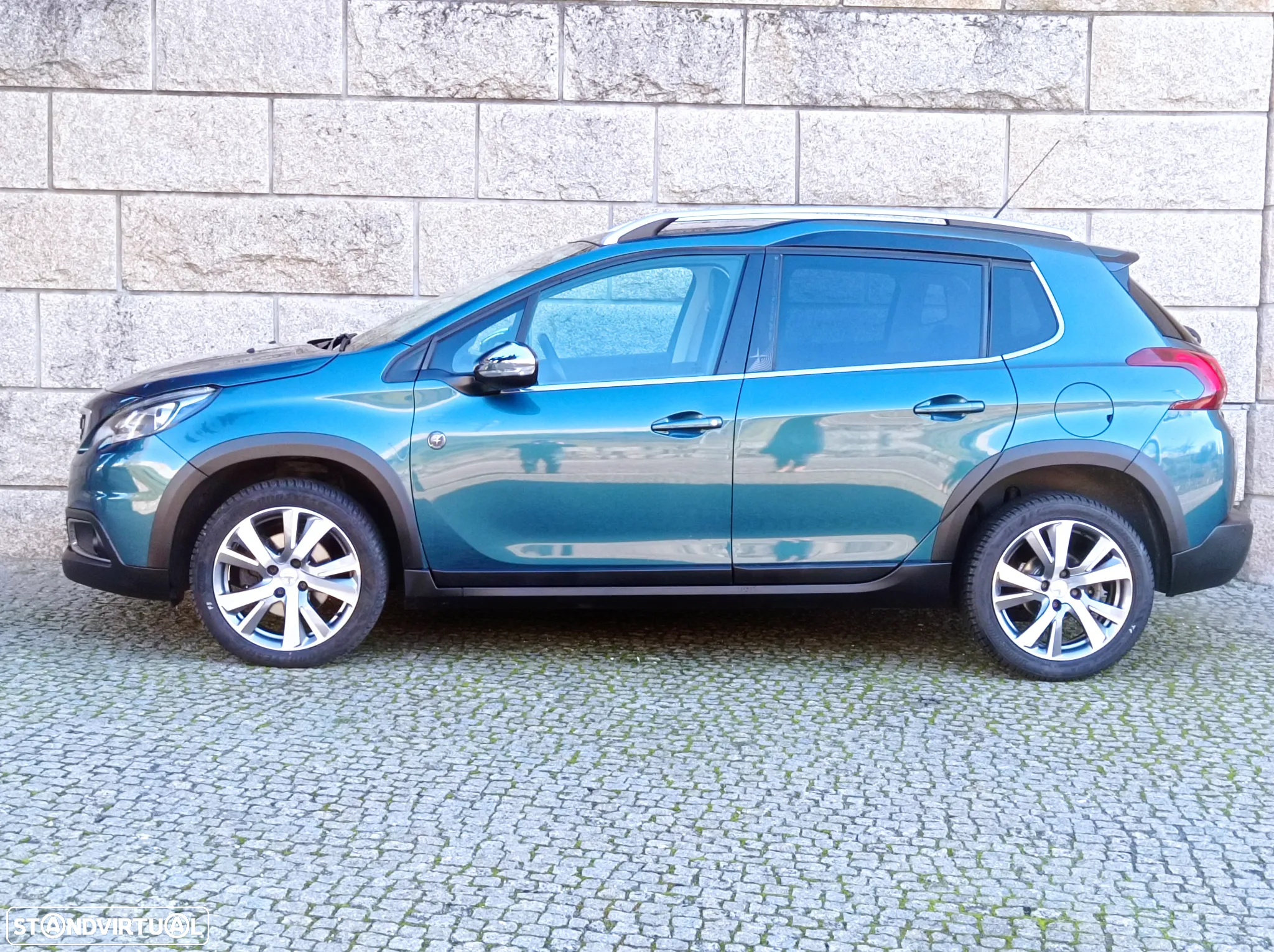 Peugeot 2008 1.2 PureTech GT Line EAT6 - 5