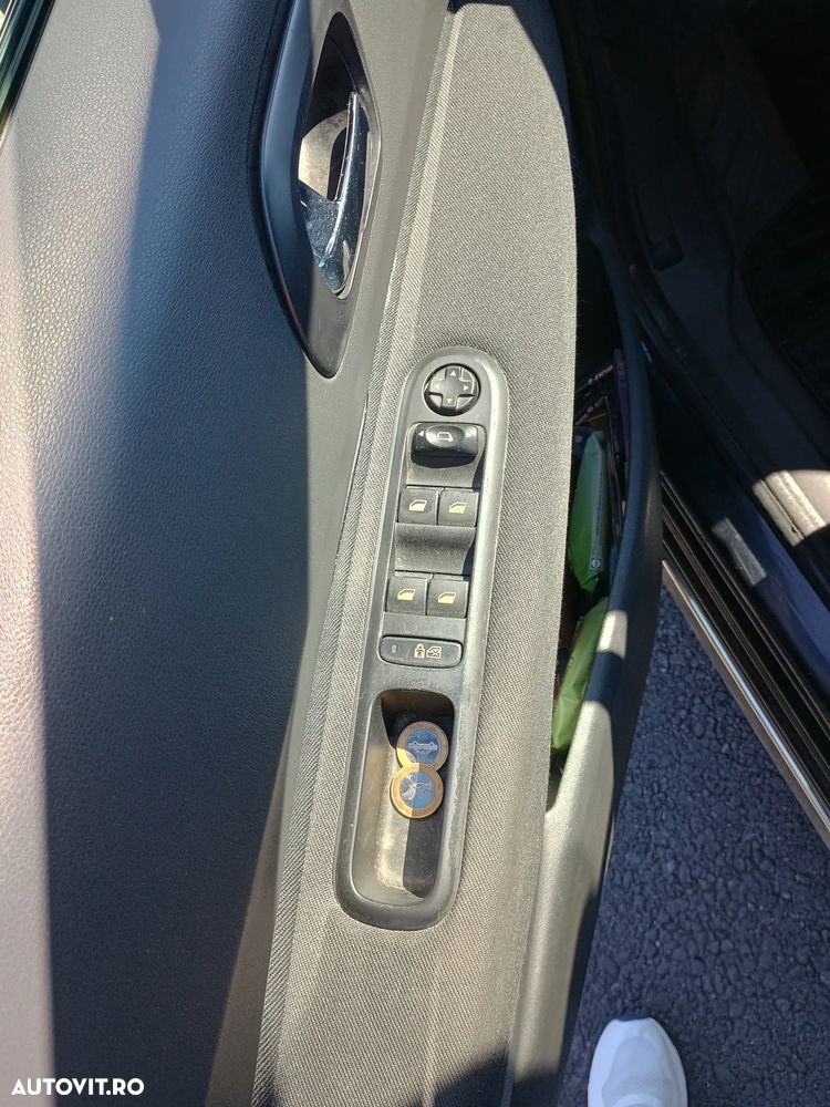 Peugeot 3008 1.6 HDI FAP BVMP6 Confort Pack - 2