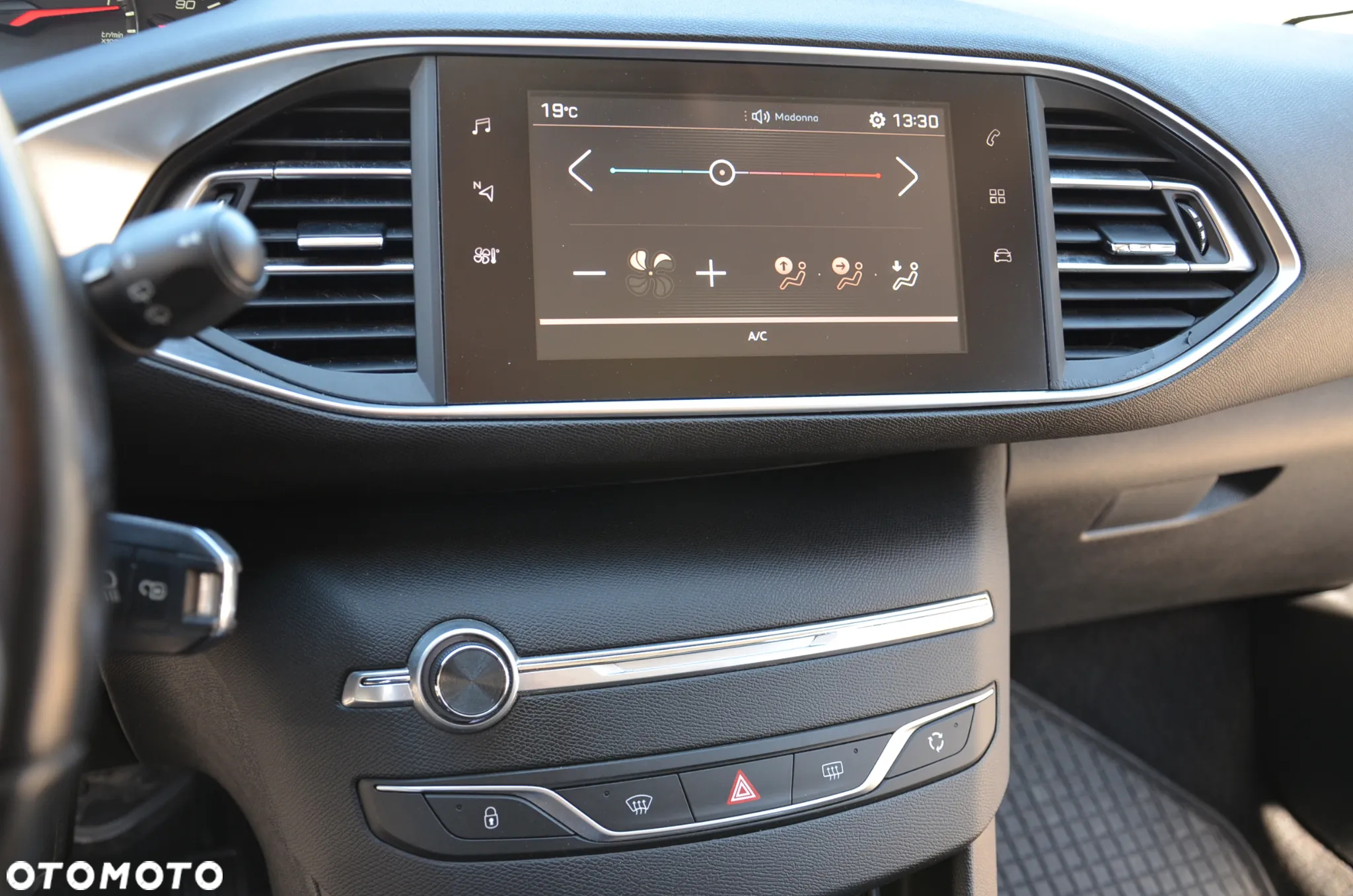 Peugeot 308 SW 1.5 BlueHDi Business Line S&S - 19