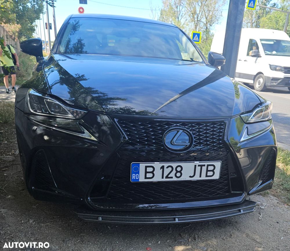 Lexus Seria IS 300h Executive - 13