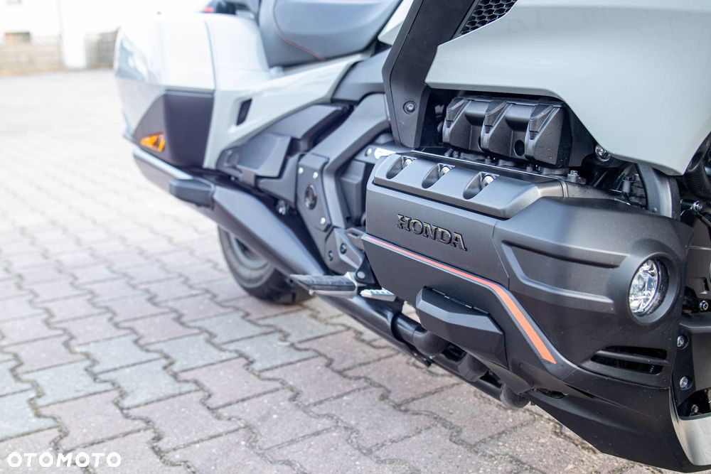 Honda GL - 23