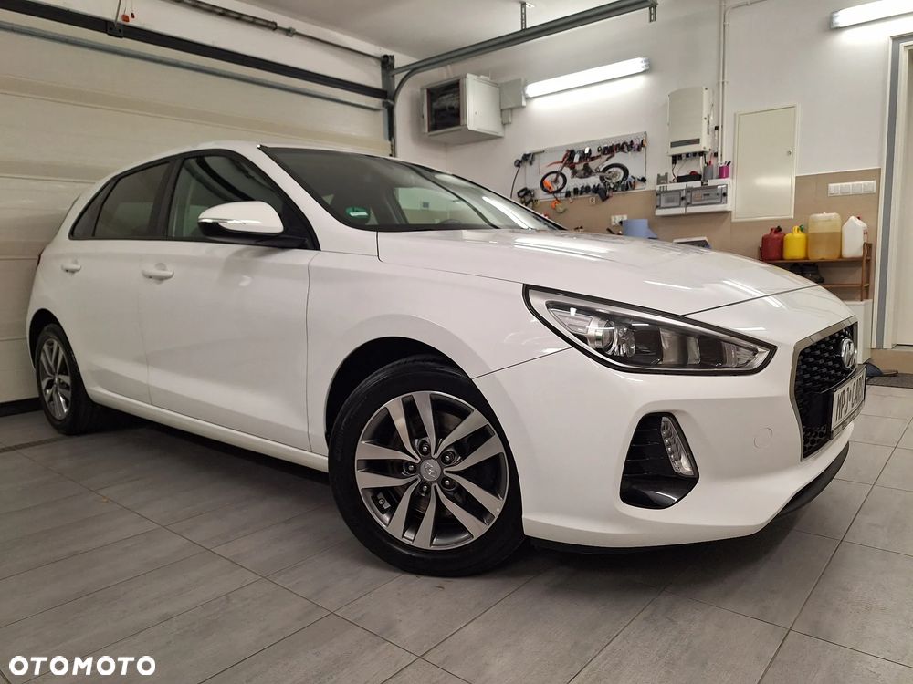Hyundai i30 1.4 T-GDI Premiere Luxury - 2