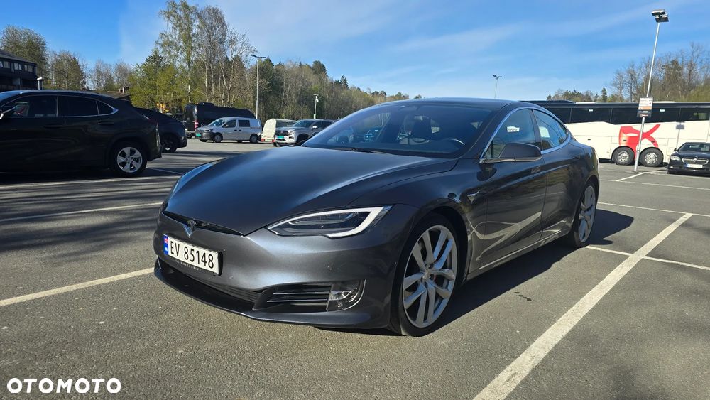 Tesla Model S Performance - 1