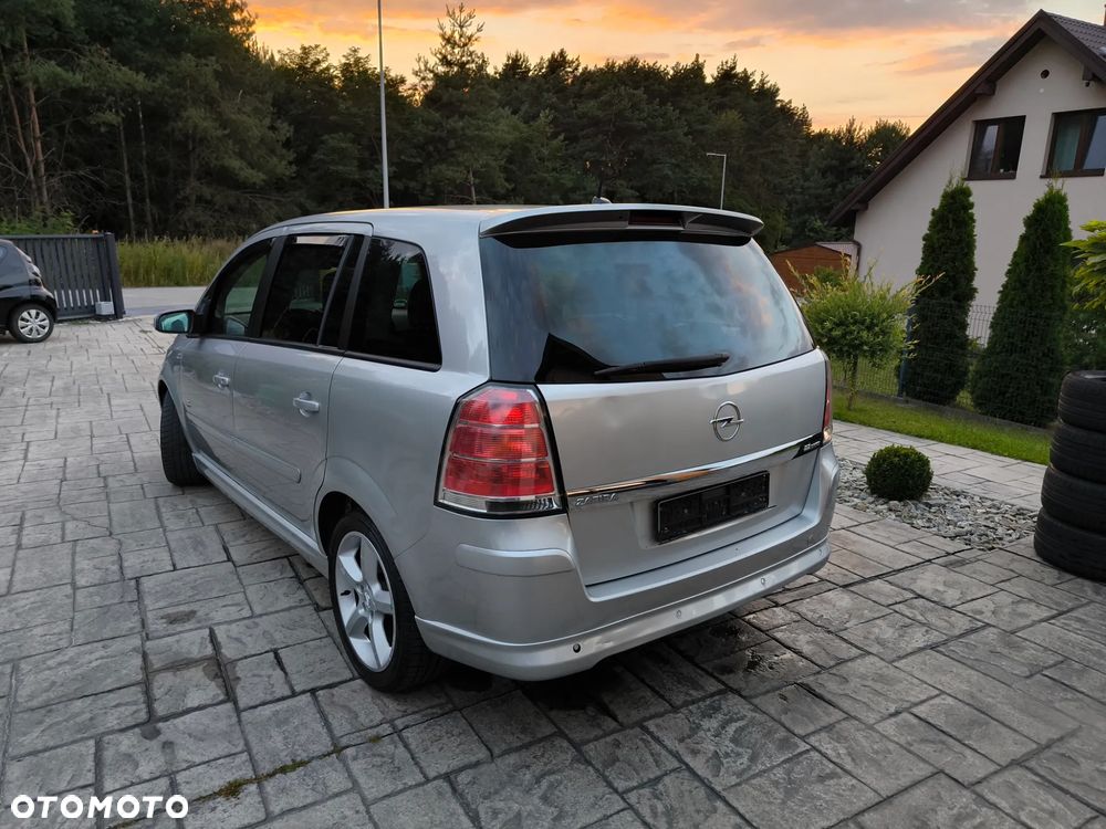 Opel Zafira 2.2 Cosmo - 5