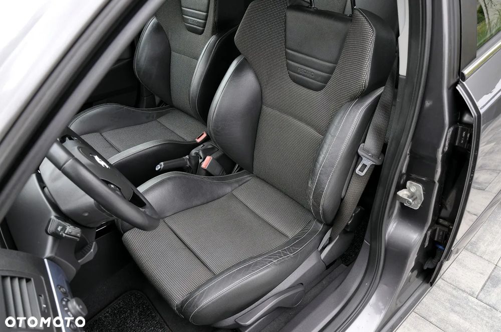 Opel Astra 1.6 Turbo Sport - 9