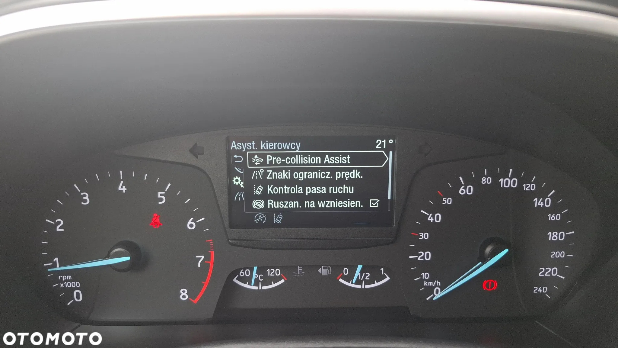 Ford Focus 1.0 EcoBoost Trend Edition - 25