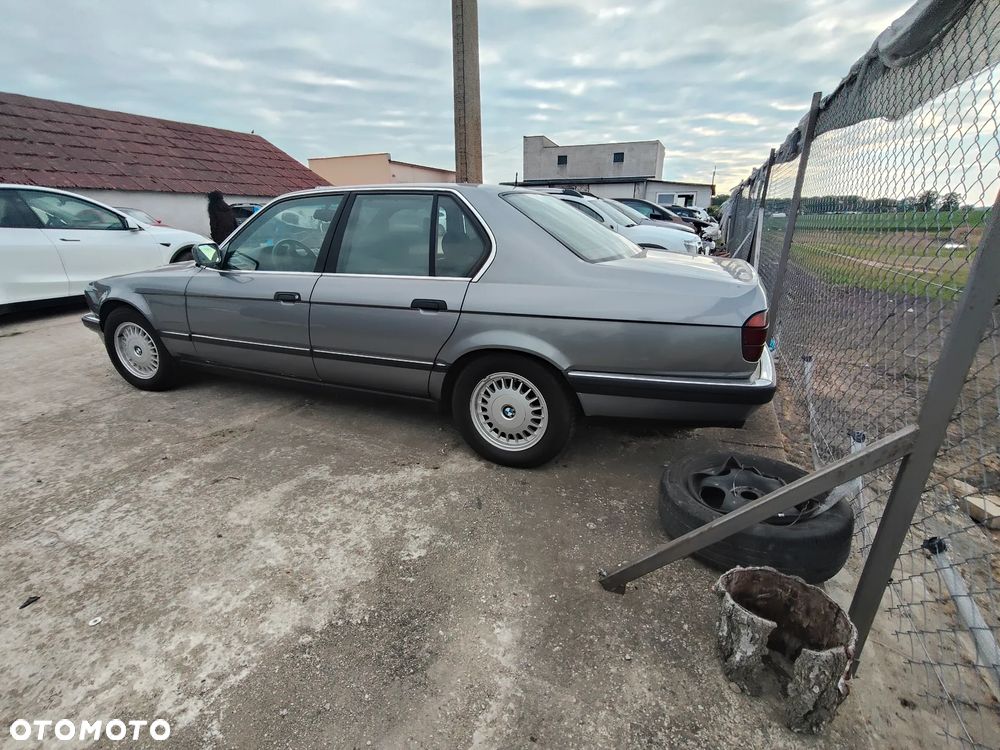 BMW Seria 7 - 15