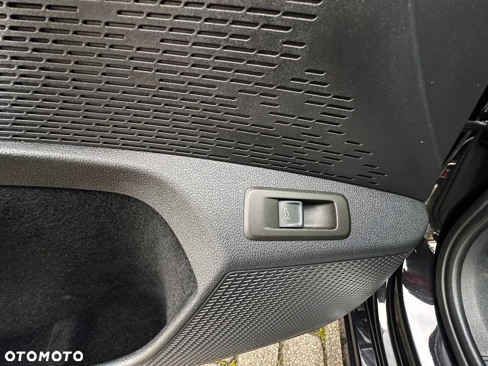 Skoda Octavia 2.0 TDI DSG 4x4 RS - 40
