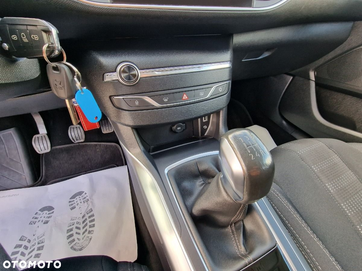 Peugeot 308 - 18