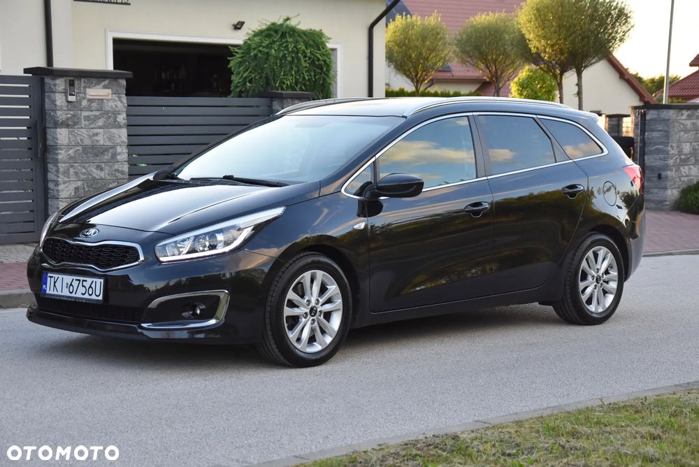 Kia Ceed 1.6 GDI ISG Dream-Team Edition - 5