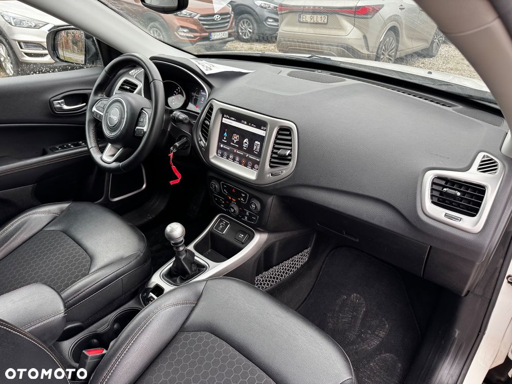 Jeep Compass 1.4 MultiAir Longitude - 39
