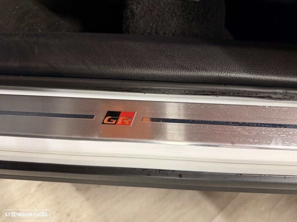 Toyota C-HR 2.0 HDF Plug-in GR Sport Premiere Edition - 40