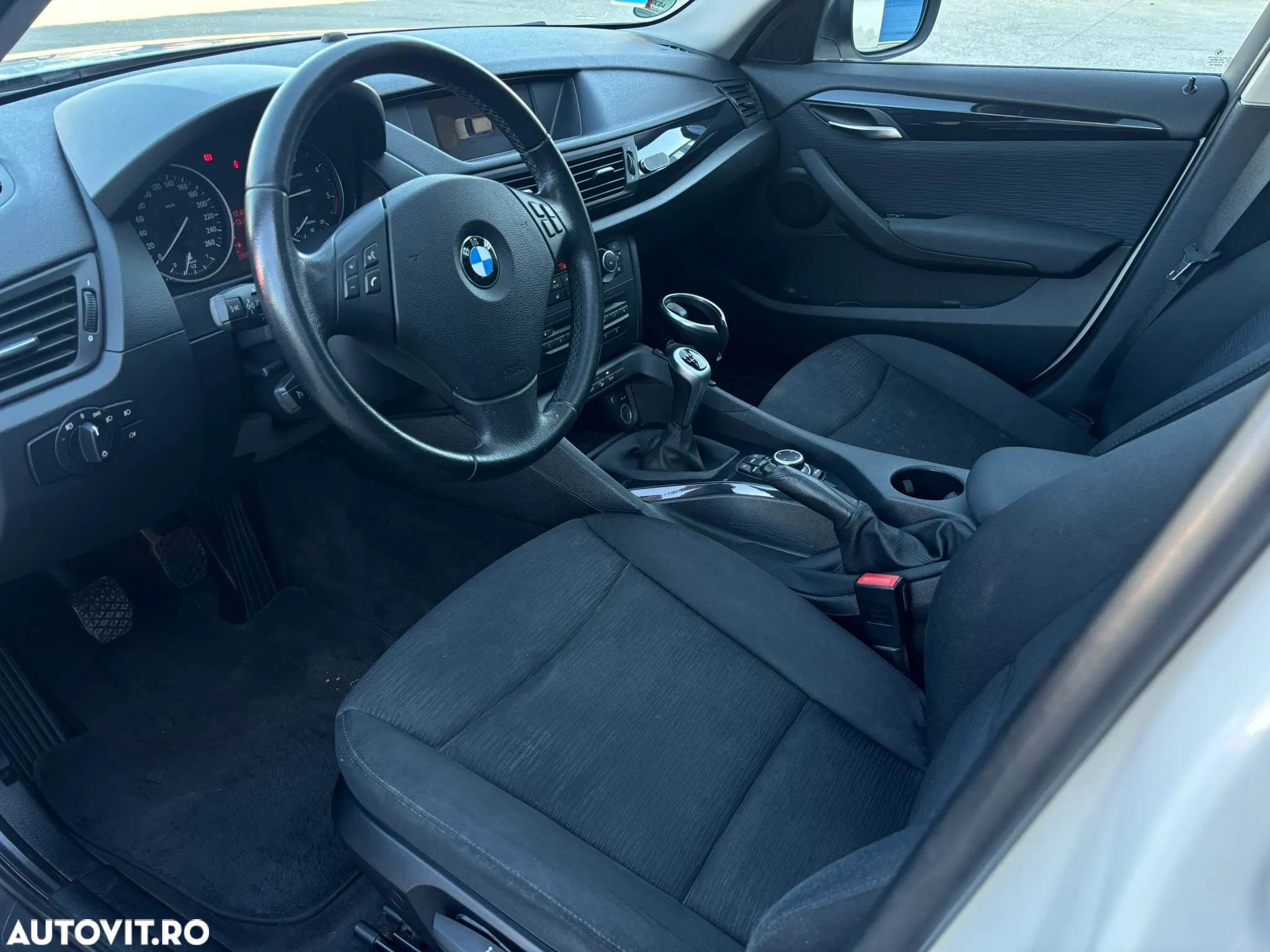 BMW X1 xDrive18d Sport Line - 8