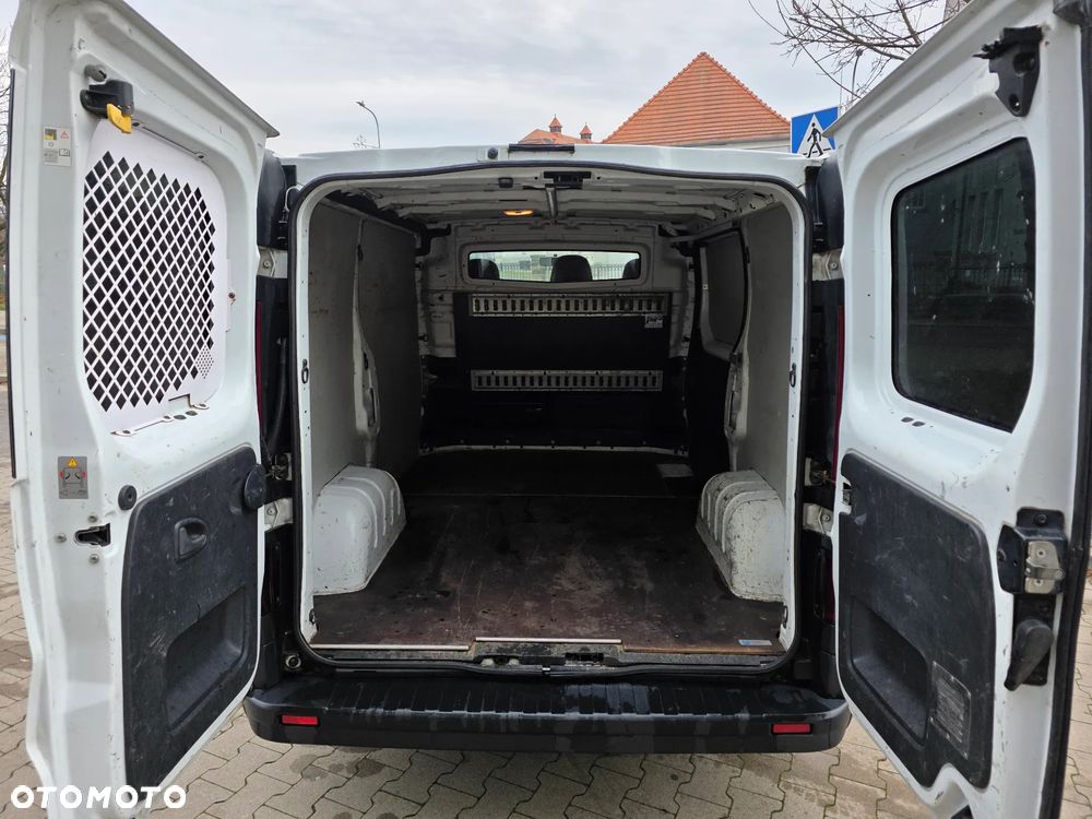 Renault Trafic - 23