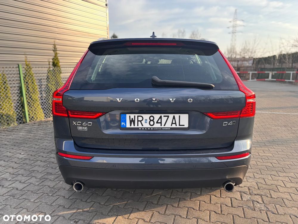 Volvo XC 60 D4 AWD Momentum - 5