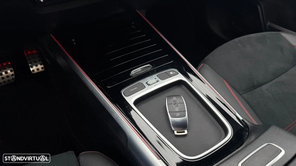 Mercedes-Benz GLB 180 d AMG Line - 17