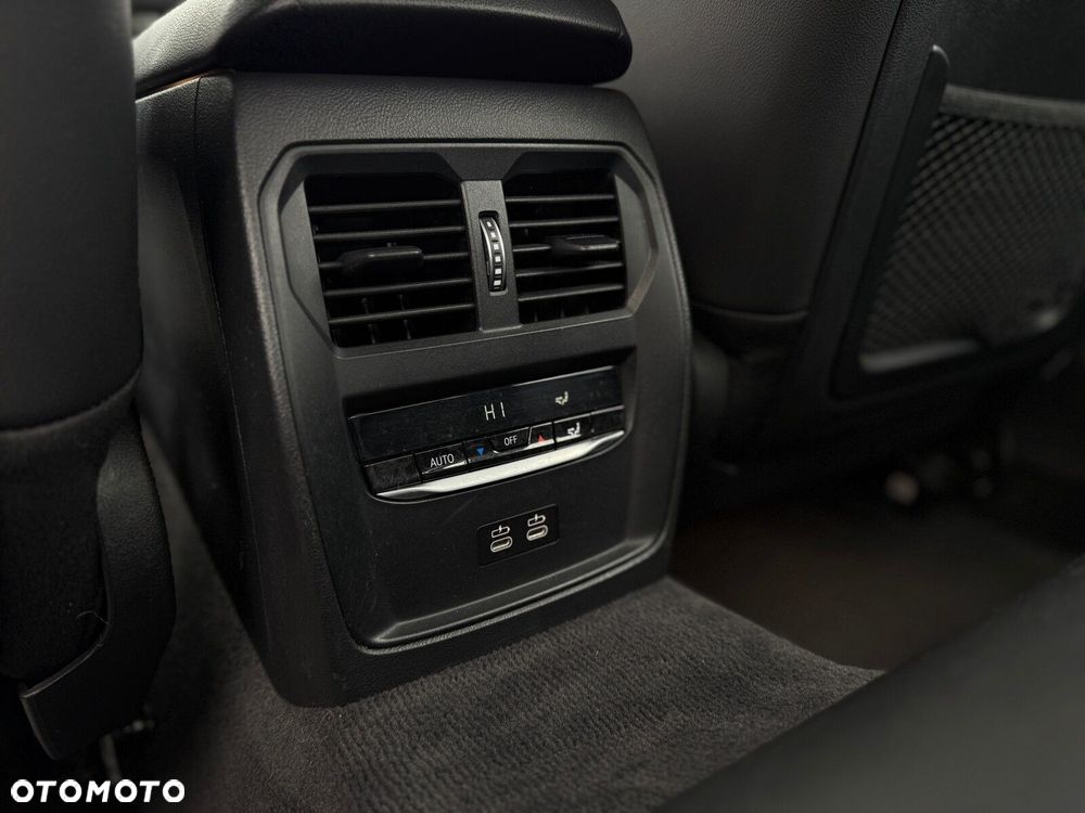 BMW Seria 3 - 12