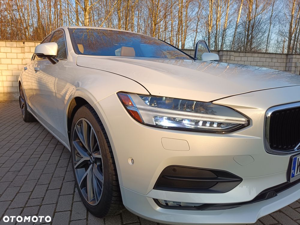 Volvo S90 T5 Momentum - 1