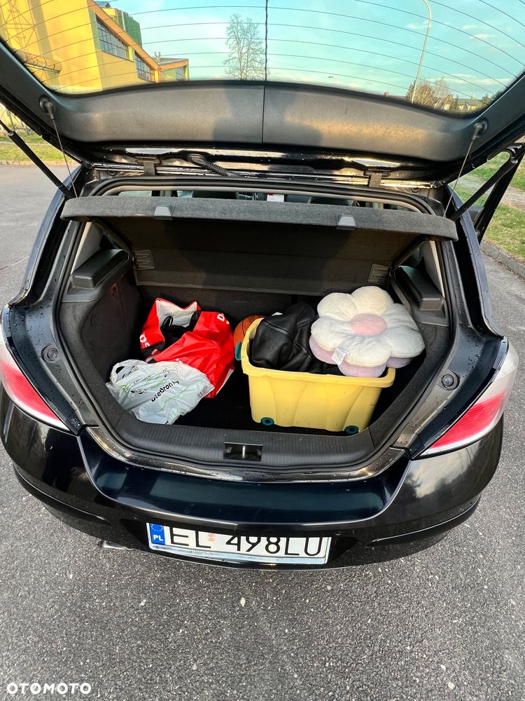 Opel Astra 2.0 T Sport - 13