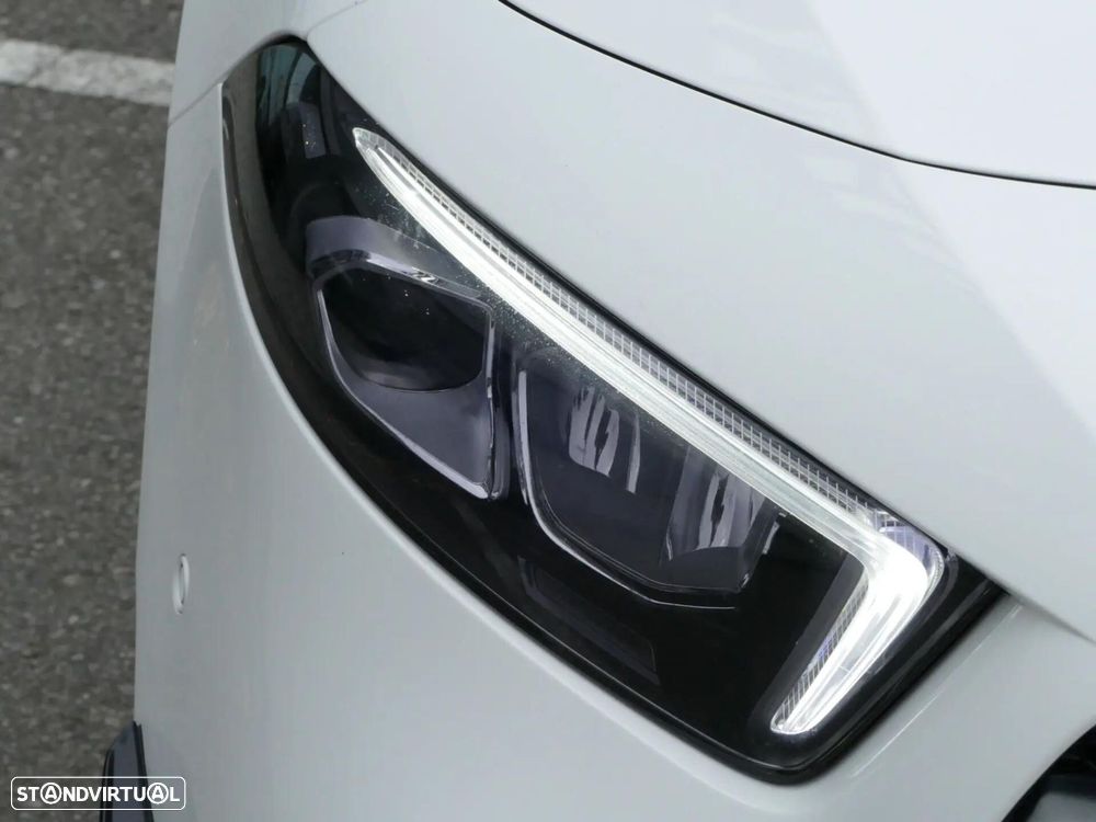 Mercedes-Benz A 35 AMG 4Matic - 11