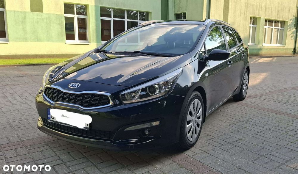 Kia Ceed 1.6 GDI ISG Dream-Team Edition - 1