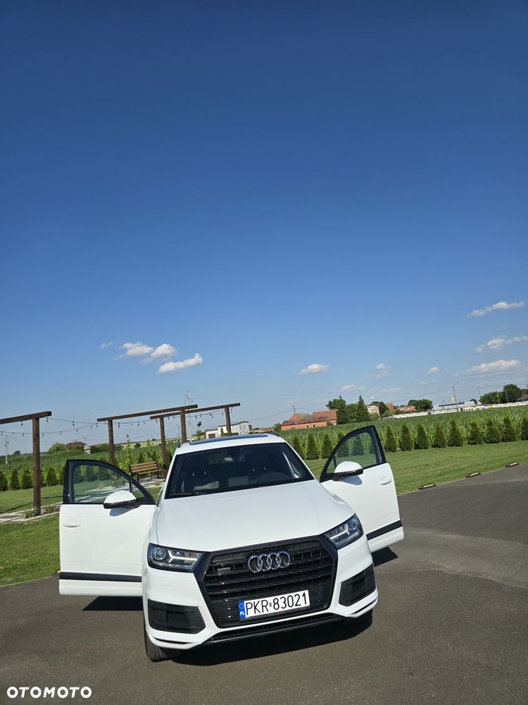 Audi Q7 - 1