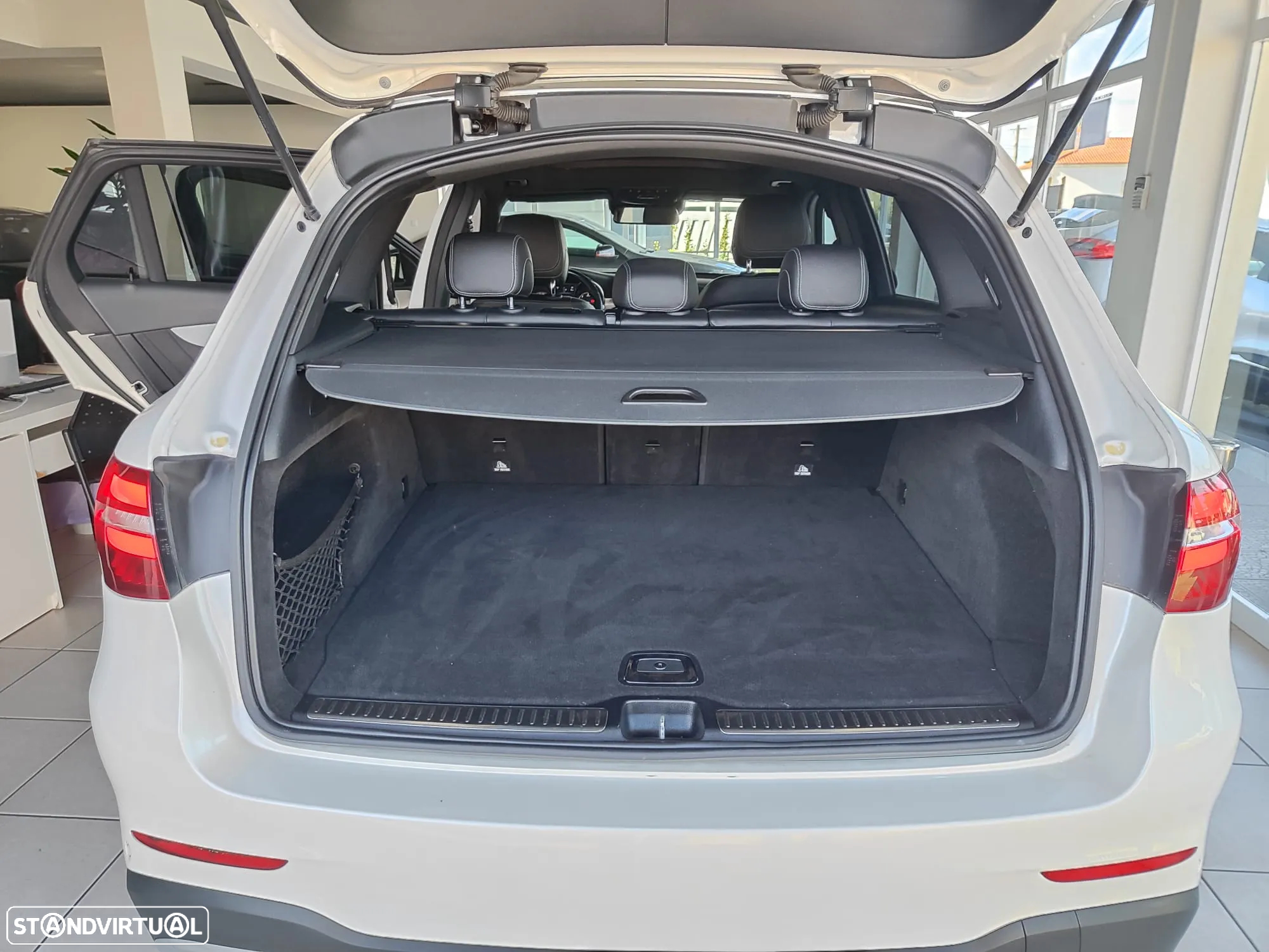 Mercedes-Benz GLC 220 d 4Matic 9G-TRONIC AMG Line - 14