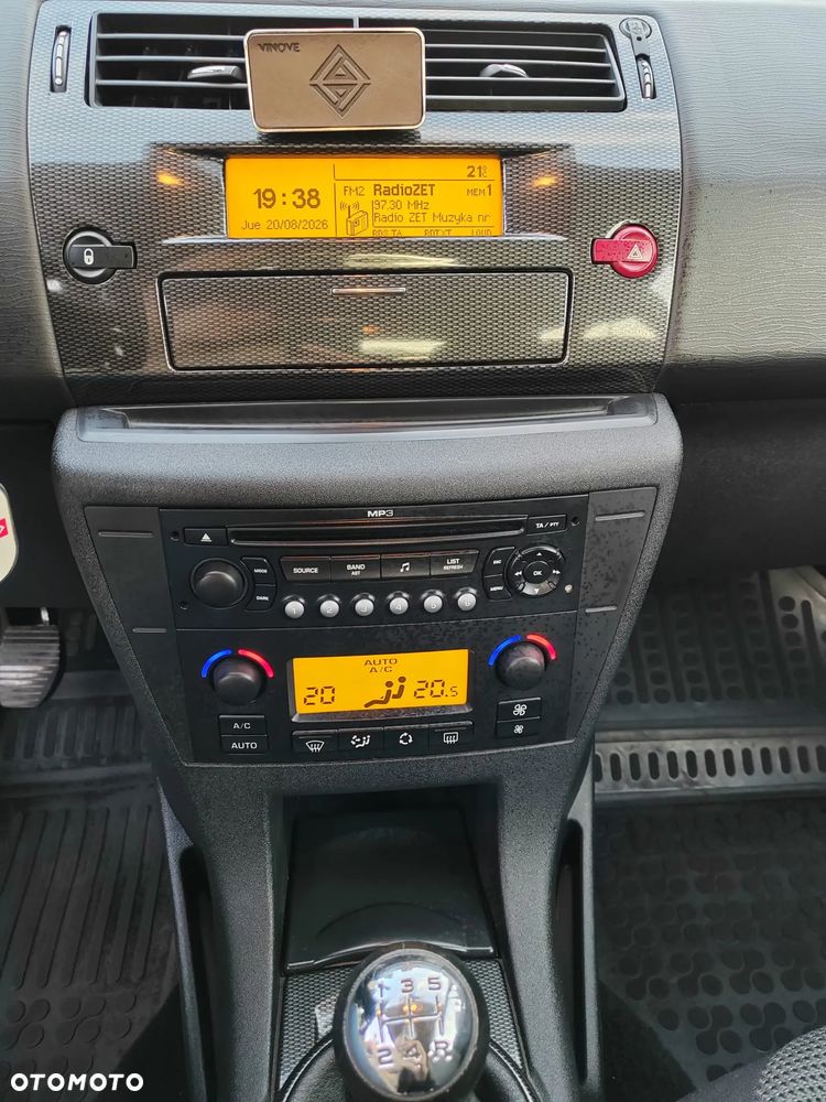 Citroën C4 1.6 HDi Impress - 12